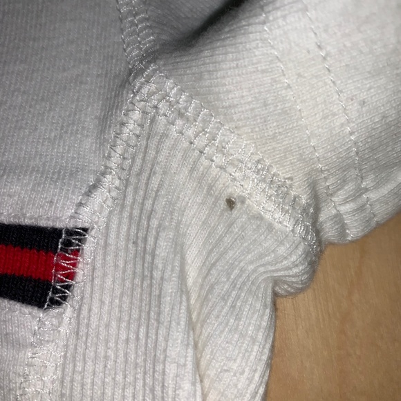 2/$20 TOMMY HILFIGER White Top V-Neck - Picture 14 of 14